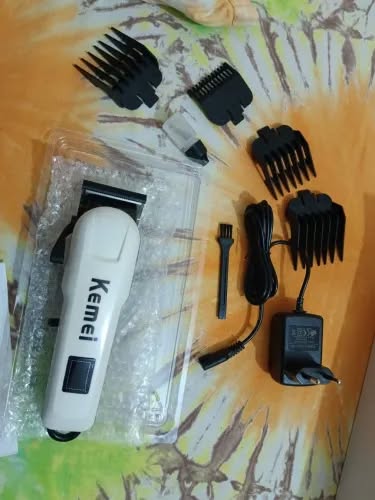 kemei km 809a rechargeable hair clipper and trimmer for men kemei km 809a rechargeable hair clipper and trimmer for men